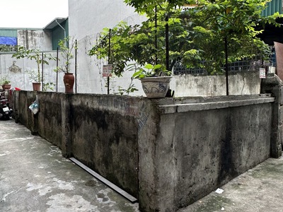 Bán đất ngọc thuỵ, 82m, lô góc, gần oto, giá nhỉnh 3 tỷ thương lượng. 0