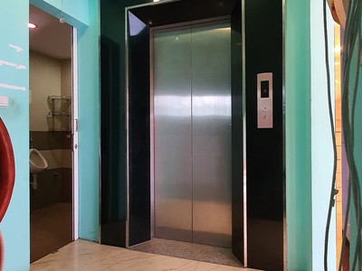 Cho thuê nhà căn, mặt phố đê la thành, 60m2, 6t, thang máy, kd, 55tr. 4