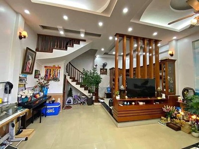 Ngộp bank 4,5 tỷ nhà quận 10, hẻm xh 5m ,90m2, nhà mới cực  đẹp,  13,5 tỷ hạ còn   ngộp bank 4,5 1