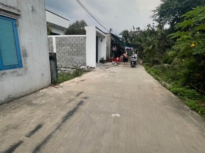 Đất xã phạm văn hai, bình chánh 122m2 full thổ cư 3