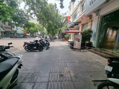 Cho thuê MP Xuân la 90m2 x 5T, vỉ hè rộng làm Ngân hàng, SPA, Thẩm mỹ viện 1