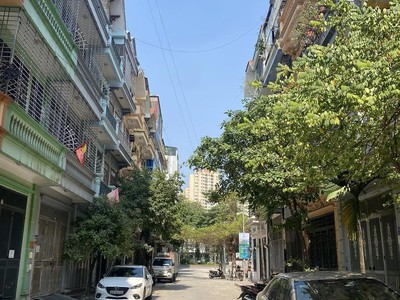 Bán Mảnh Đất 200M2 Mặt Tiền 10M-Lô Góc  3 Ô TÔ Tránh Đỗ Liễu Giai 30 Tỷ 3
