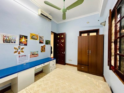 Chính chủ cho thuê nhà ở 121 Kim Ngưu có 4 pn 5