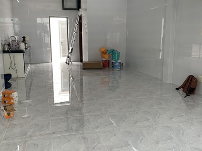 Chủ cần tiền bán ngộp nhà 2 lầu , ngay mặt tiền tân phước khánh 32, giá rẻ nhất hiện nay 1
