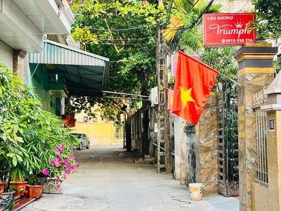 Cần bán nhà 2 tầng trung tâm thị xã phú thọ 3