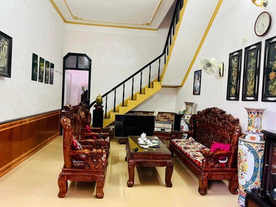 Cần bán nhà 2 tầng trung tâm thị xã phú thọ 4
