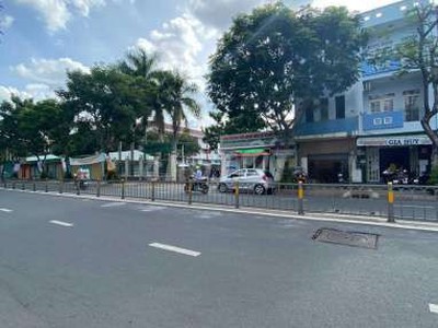 Cho thuê 3000m2 đất mặt tiền q6 nguyễn văn luông, phường 11, quận 6, tp hồ chí minh 1