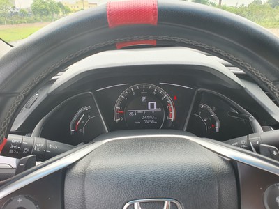 Honda civic 2018 bản E 2