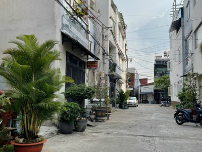 Chính chủ cần bán đất 2/ hà huy giáp, quận 12 tp hồ chí minh 0