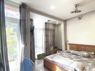 Giá rẻ bất ngờ   nhà mặt tiền quận 5   đường 2 chiều - 70m chỉ 10 tỷ   tin thật 100 3