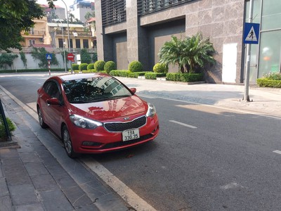 Chính chủ cần bán xe Kia  k3 2016 tại Hà Nội 0