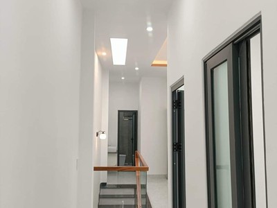 Bán nhà 2 tầng mới đẹp 3pn, kiệt ôtô 4m hoàng văn thái, cách đường chính 50m - chỉ nhỉnh 2 tỷ 2