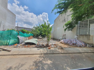 Cần bán lô đất vị trí đẹp hẻm 110 lò lu, phường trường thạnh, 0