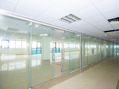 Cho thuê mặt bằng tòa nhà thành đạt 3 dt từ 36-50-100-150-200-250m2... 1