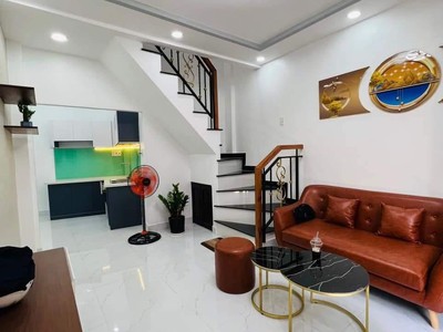 Nhà 2 tầng, dt 6.7 x17m, hxh , nguyễn văn quá, q12, sổ vuông vức, giá nhỉnh 3 tỷ 1