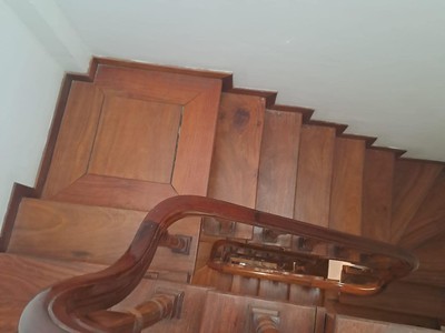 Cho thuê nhà đội cấn, ba đình 40m2, 5t, mt4m, ô tô, vỉa hè, kinh doanh. 4