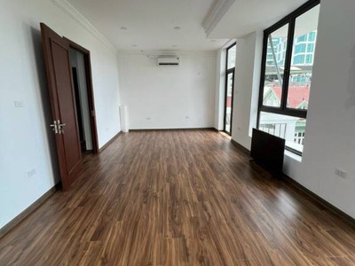 Cần cho thuê nhà 5 tầng , thông sàn tại la khê - quang trung 1