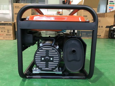 Máy Phát Điện Chạy Xăng Yamalong 3Kw KM4500 1