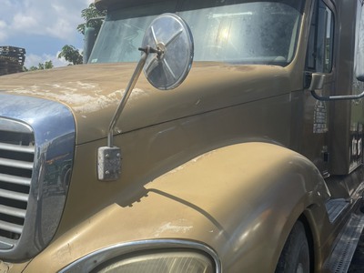 Bán xe đầu kéo Freightliner 2010 3