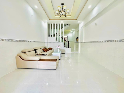 Nhà sổ riêng ngay ngã ba Mỹ Hạnh, 635tr 160m2. 0