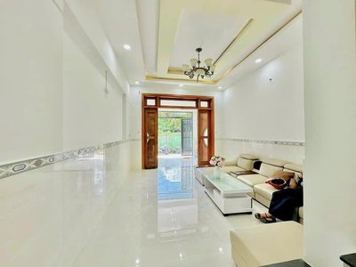 Nhà sổ riêng ngay ngã ba Mỹ Hạnh, 635tr 160m2. 1