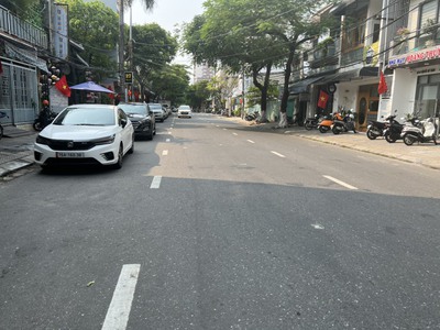 Bán nhà 3 mặt tiền đường nguyễn chí thanh, hải châu - đà nẵng 0