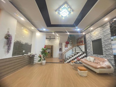 Nhà 3 tầng-lô góc-2 mặt đường 7,5m và 5,5m-trung tâm-khuê trung-cẩm lệ-đà nẵng-chỉ 5 tỷ 0