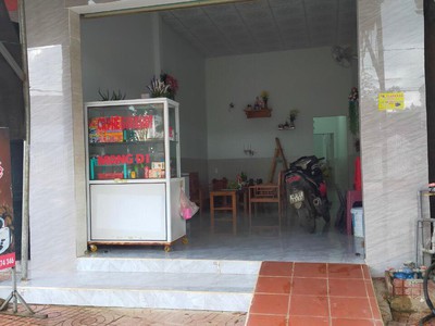 Gia  đình cần bán nhà mặt tiền nguyễn văn linh, cư jut, đắk nông 0