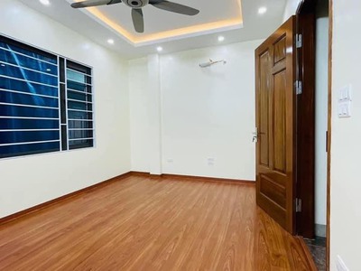 Cần cho thuê nhà 5 tầng , mặt tiền 5m, văn quán hà đông 1