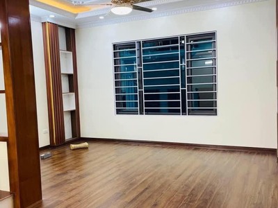 Cần cho thuê nhà 5 tầng , mặt tiền 5m, văn quán hà đông 2
