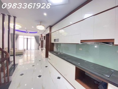 Bán nhà phân lô, kinh doanh đỉnh, 7 tầng thang máy, nhà mới full đồ - khu dv xa la, hà đông chỉ 1