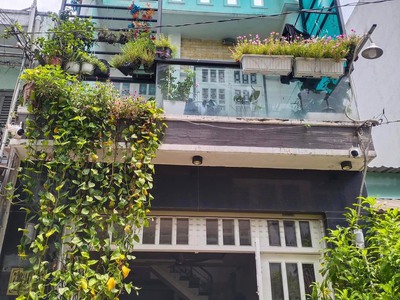 Nhà 2 tấm - hẻm 6m xe hơi vào nhà - không lộ giới, không quy hoạch. 0