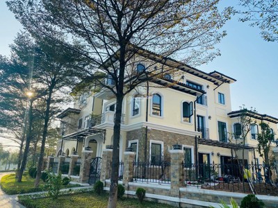 Bán biệt thự ô góc 3 mặt thoáng 370m2 đẹp nhất vista lago nam an khánh. giá đặc biệt rẻ 80tr/m2 2