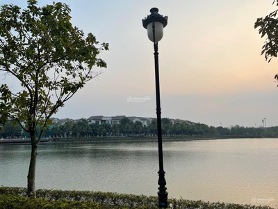Bán biệt thự ô góc 3 mặt thoáng 370m2 đẹp nhất vista lago nam an khánh. giá đặc biệt rẻ 80tr/m2 3