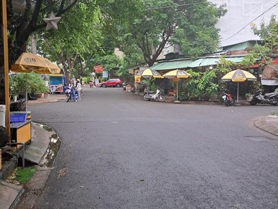 Bán gấp nhà đường nguyễn bỉnh khiêm,phường bến nghé, q1 0