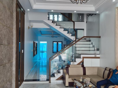 Bán nhà 60m2 xây 4 tầng xây độc lập lô 11 lê hồng phong, giá 6.8 tỷ 0