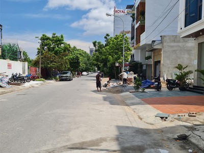 Bán nhà 60m2 xây 4 tầng xây độc lập lô 11 lê hồng phong, giá 6.8 tỷ 1