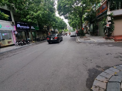 Cho thuê nhà Phạm Hùng 7 tầng x 120m2 làm XKLĐ,VP, SPA, trung tâm tiếng 0