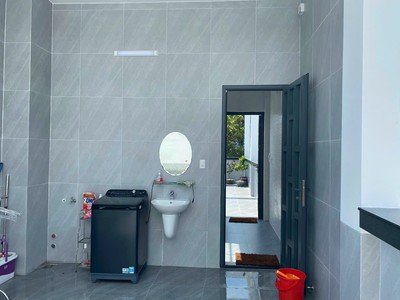 Bán nhà 1 trệt 2 lầu sau lưng đường Trần Văn Khéo, Ninh Kiều, Cần Thơ. Giá 8tỷ 7