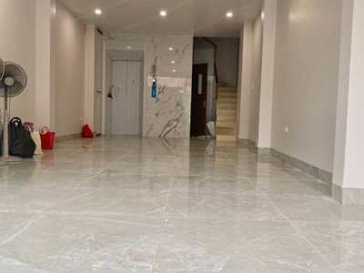 Cho thuê MBKD tầng 1, 2 nhà mặt phố Giang Văn Minh, Ba Đình, Hà Nội. 0