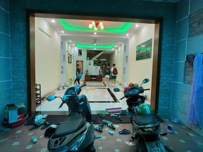 Cho thuê nhà sát đại học hutech bình thạnh , 5 tầng chỉ 19 triệu 0