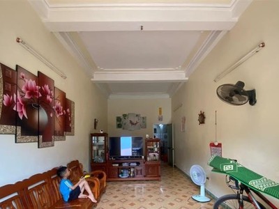 Bán nhà xóm trung - 193 văn cao, diện tích 50m - sân cổng riêng- giá 2.3 tỉ 1