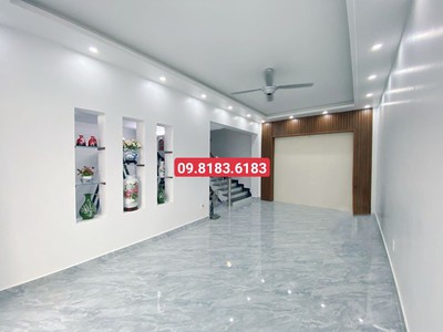 Bán nhà phố lực hành, diện tích 69m 3.5 tầng, giá 2.9 tỉ ngõ cực nông 0