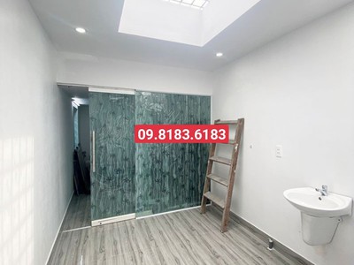 Bán nhà phố lực hành, diện tích 69m 3.5 tầng, giá 2.9 tỉ ngõ cực nông 3
