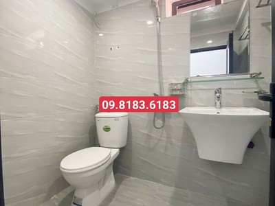 Bán nhà phố lực hành, diện tích 69m 3.5 tầng, giá 2.9 tỉ ngõ cực nông 4