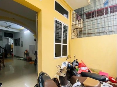Bán nhà ngõ 128 an đà, diện tích 67m 2 tầng, sân cổng riêng, giá 2.69 tỉ 0