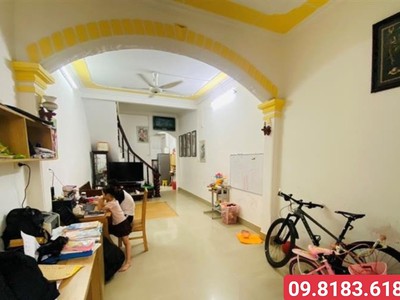 Bán nhà ngõ 128 an đà, diện tích 67m 2 tầng, sân cổng riêng, giá 2.69 tỉ 1