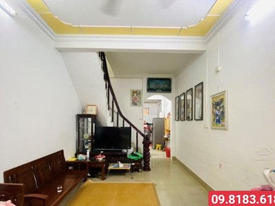 Bán nhà ngõ 128 an đà, diện tích 67m 2 tầng, sân cổng riêng, giá 2.69 tỉ 2