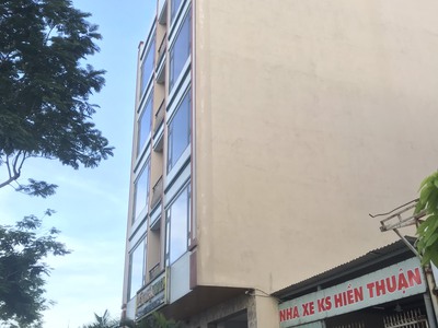 Vị trí siêu đẹp, nhà ở cực kỳ thông thoáng- giá tốt. 0