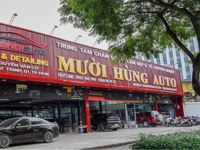 Cho thuê 300m2 Showroom garage xe mặt phố Nguyễn Khánh Toàn - Cầu giấy 0